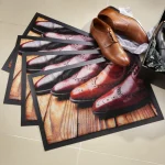 Viacero rohoží JET PRINT PATIO s fotografickou potlačou topánok vedľa skutočnej obuvi